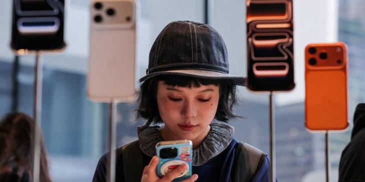 Apple takes 25% share of China smartphone market in October on iPhone 17 demand